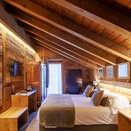 L'abri Des Amis Gasthof Courmayeur