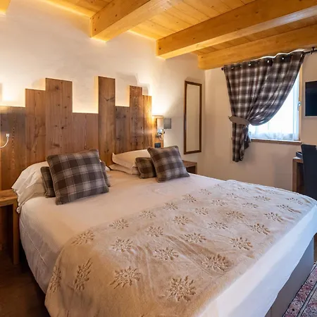 L'abri Des Amis Guest house