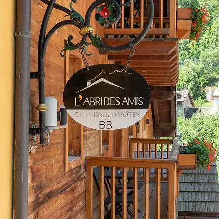 L'abri Des Amis Guest house