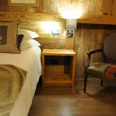 L'abri Des Amis Guest house 4*