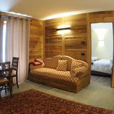 Konukevi L'abri Des Amis Courmayeur