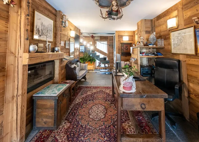 L'abri Des Amis Guest house