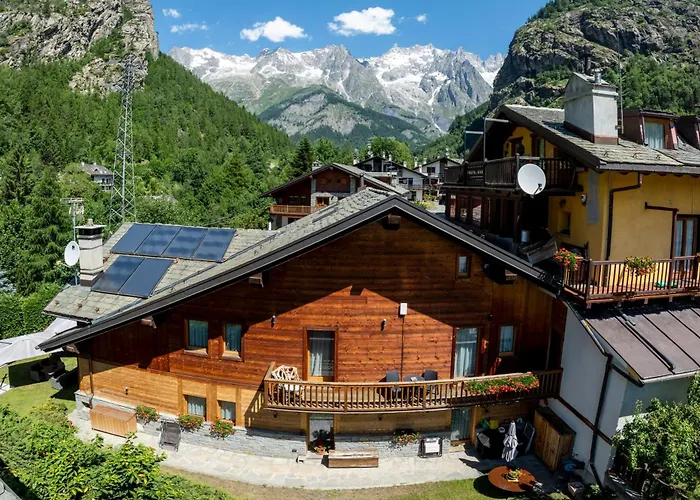 Casa de hóspedes L'abri Des Amis 3*