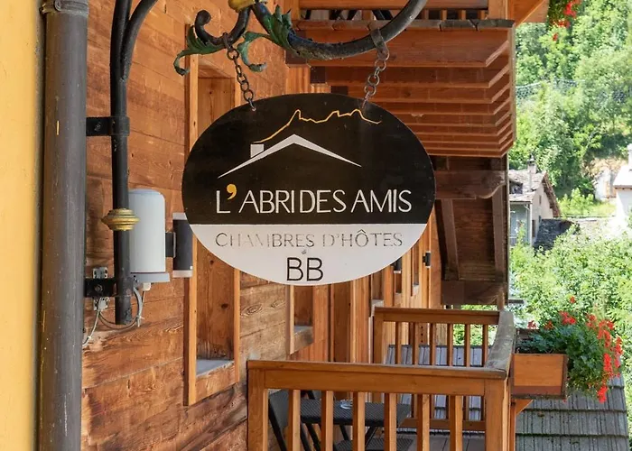 L'abri Des Amis Guest house