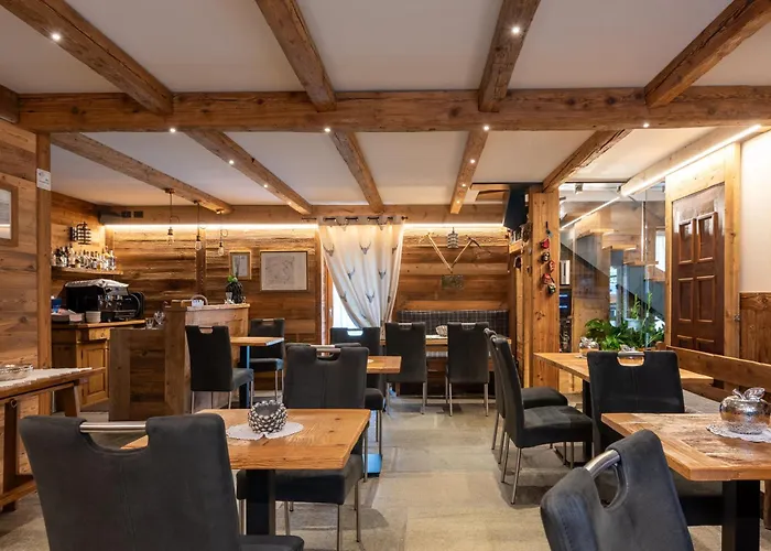 Vendégház L'abri Des Amis Courmayeur