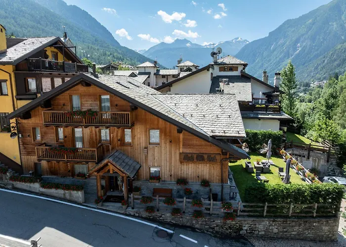 L'abri Des Amis Guest house Courmayeur
